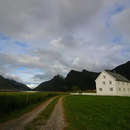 Prestegarden Bed & Breakfast